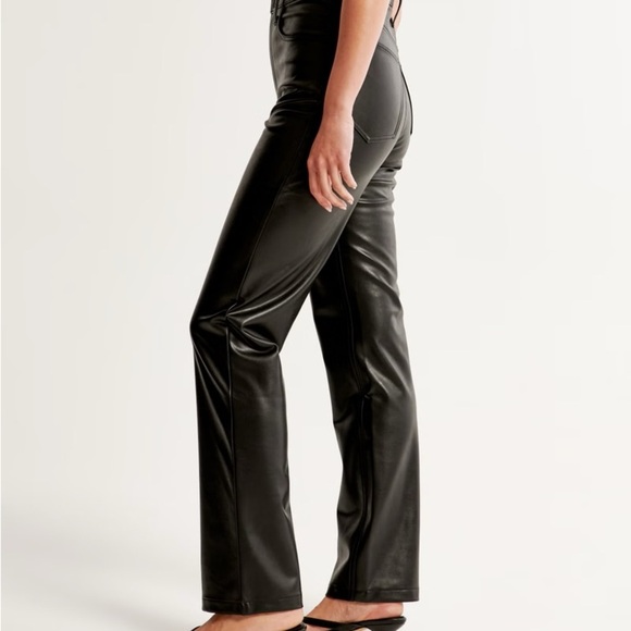 NWT Abercrombie and Fitch Ultra High Rise 90s Straight Vegan Leather Pants - Picture 6 of 14